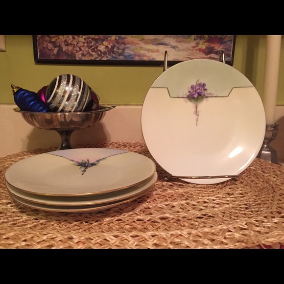 Caine’s Studio Hand Painted & Signed Iris Plates Set of (4) - Picture 3 of 15
